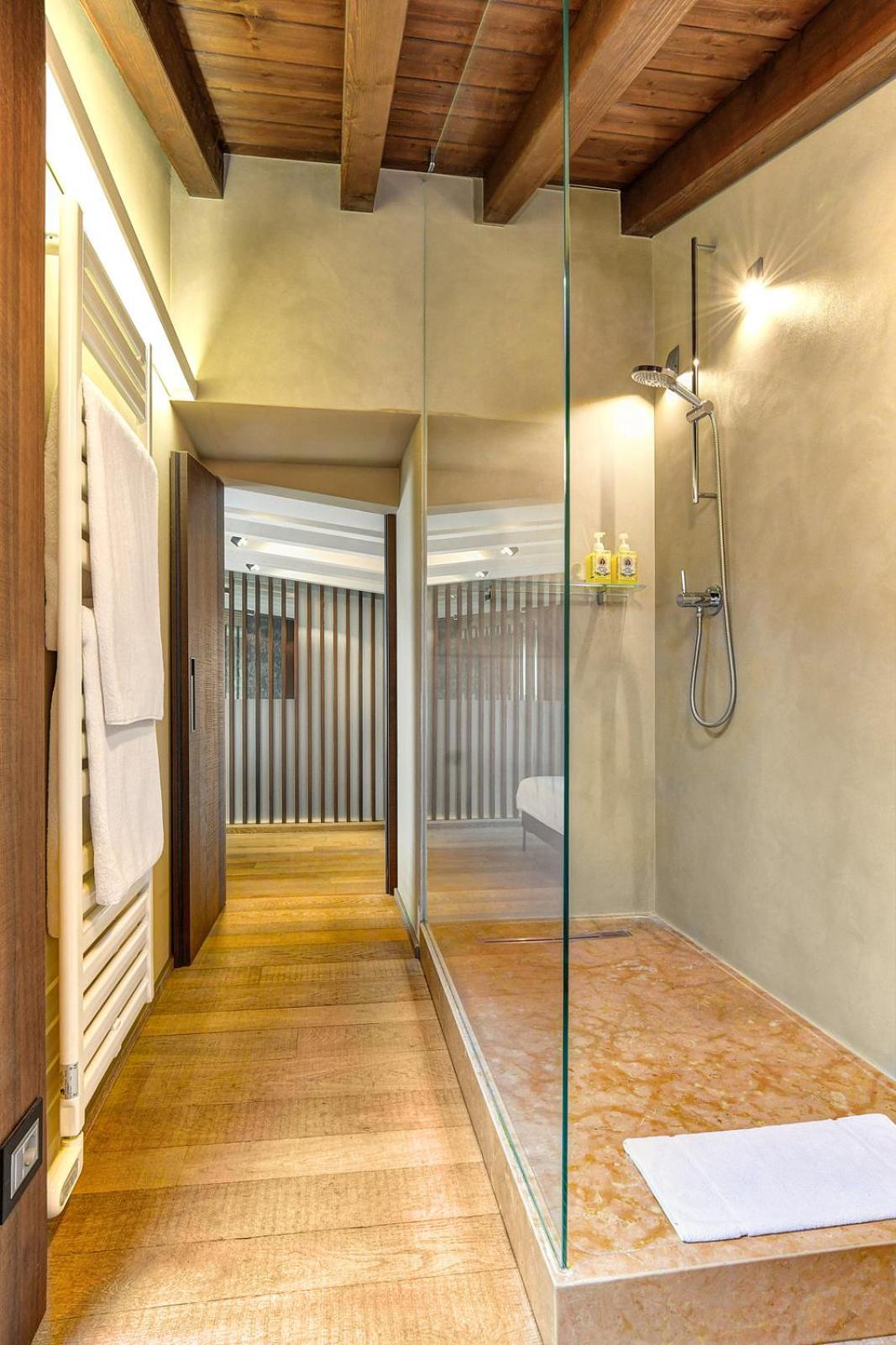 5 Terrazze Exlusive Apartments 加尔尼亚诺 外观 照片